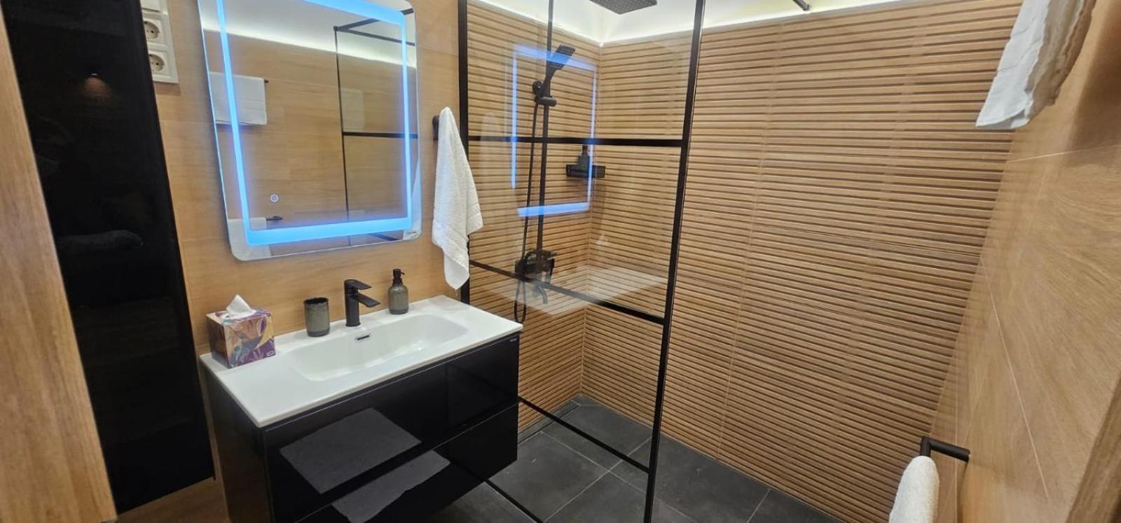 Peterfia Boutique Apartments Debrecen Ngoại thất bức ảnh