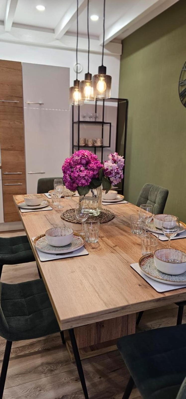 Peterfia Boutique Apartments Debrecen Ngoại thất bức ảnh
